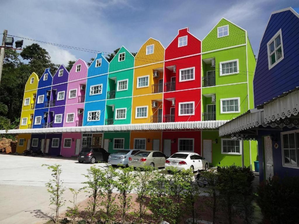 Holland Resort Phuket Buitenkant foto