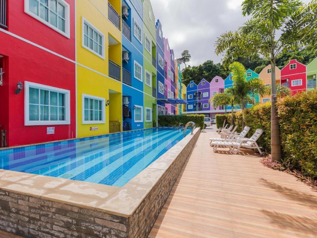 Holland Resort Phuket Buitenkant foto