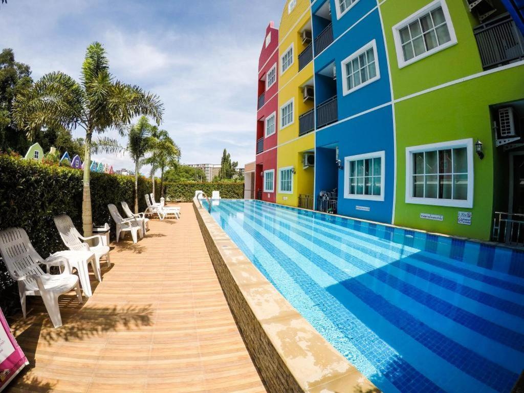 Holland Resort Phuket Buitenkant foto