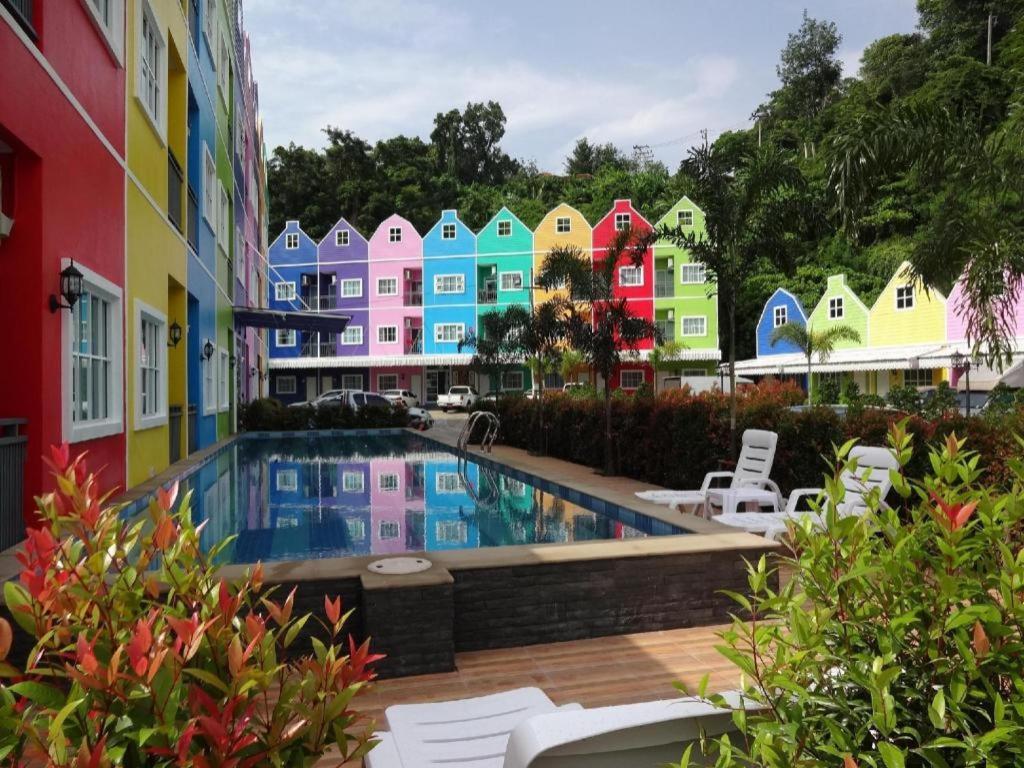 Holland Resort Phuket Buitenkant foto
