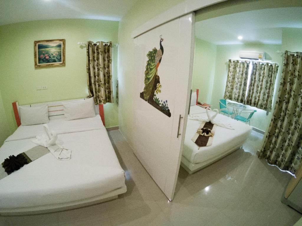 Holland Resort Phuket Buitenkant foto