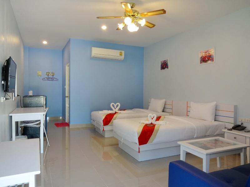 Holland Resort Phuket Buitenkant foto