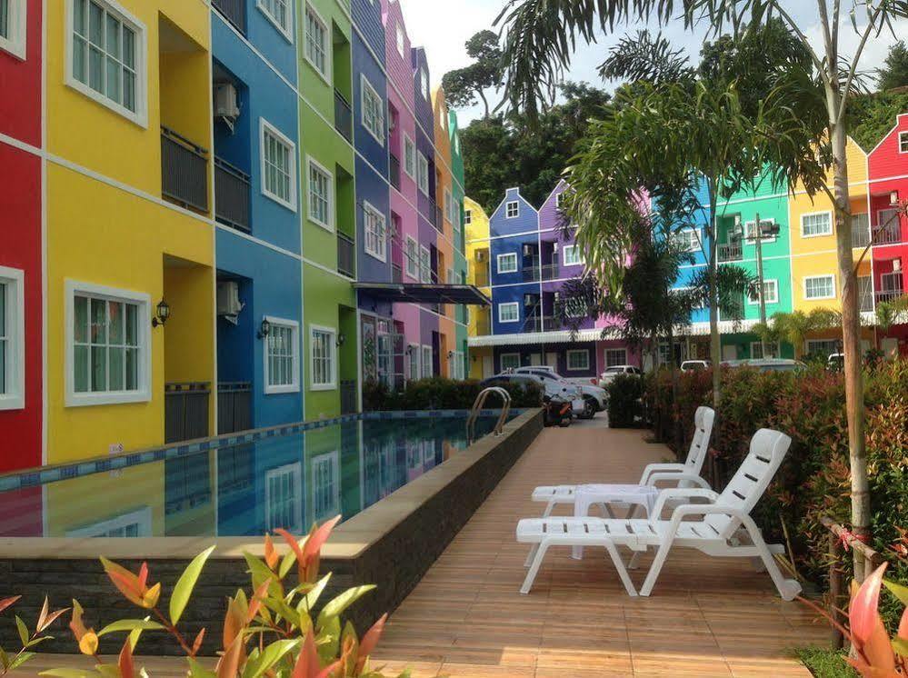 Holland Resort Phuket Buitenkant foto